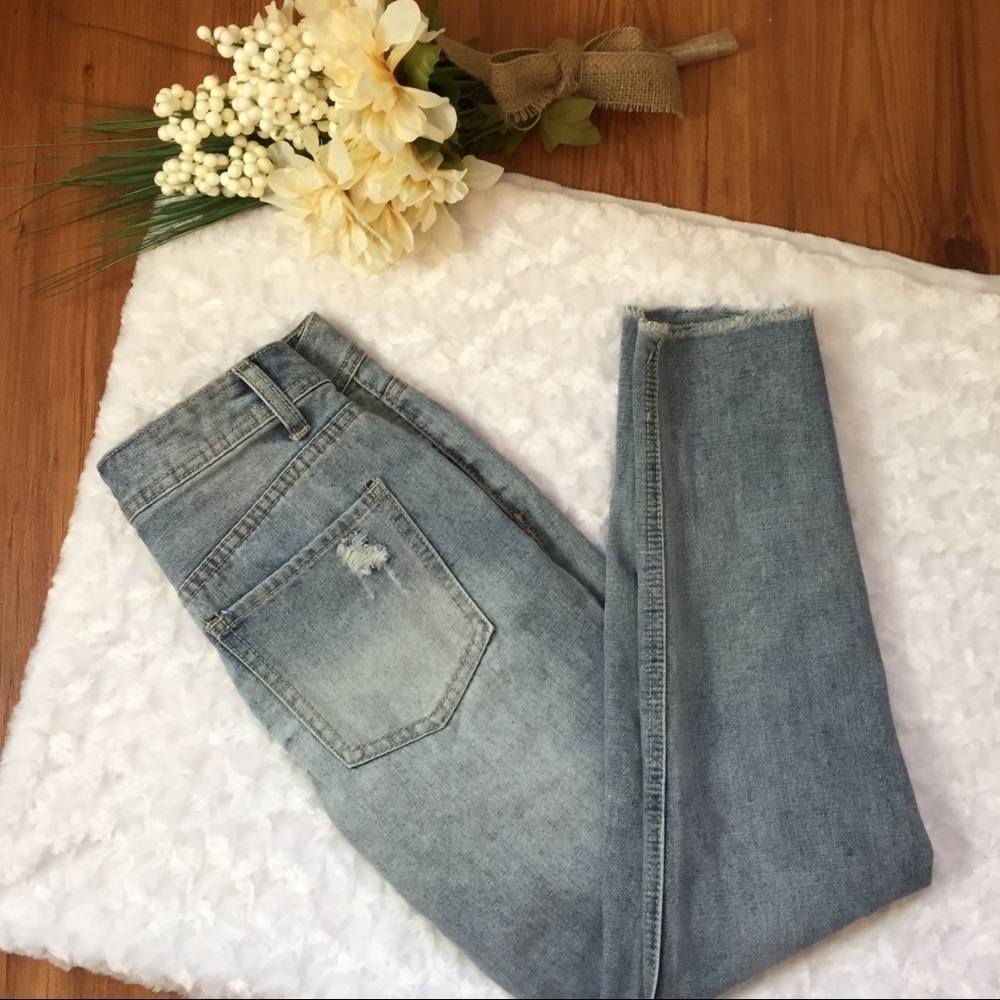 Rebel By Right NWT Ex-Boyfriend Distressed Skinny - Picture 5 of 8